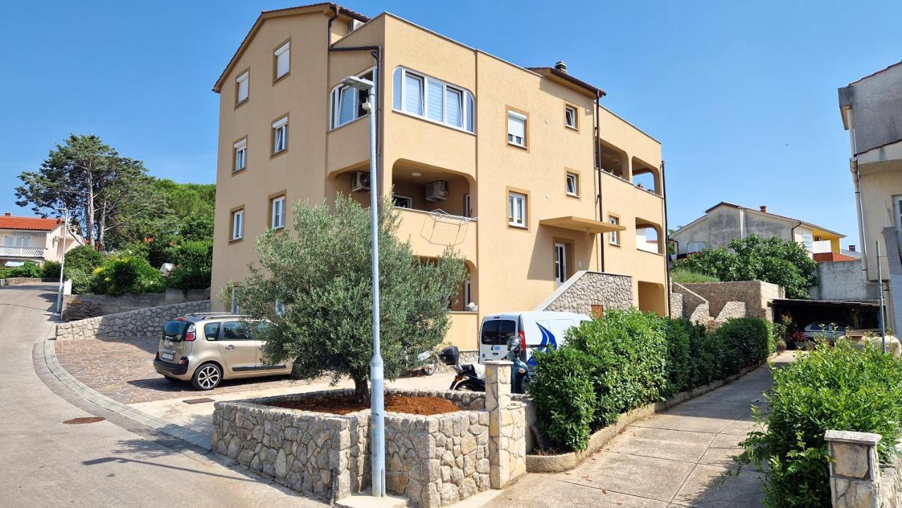Apartment Goran Krk Town Exterior foto